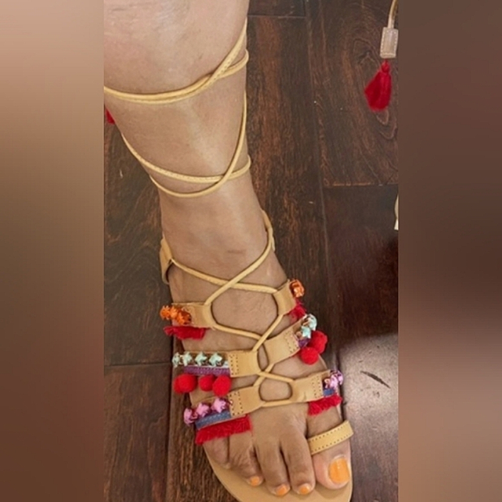 Barbara Barbieri Red Multi Tassel & Pom Pom Leather Gladiator Sandal Sz 8.5 - Picture 3 of 15